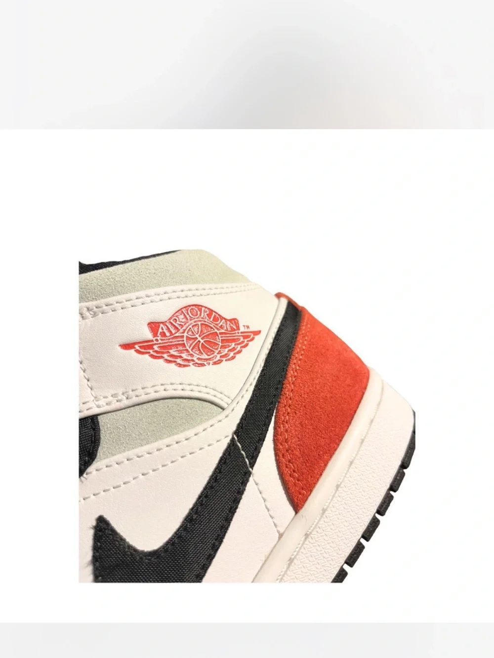 Nike Air Jordan 1 Mid SE